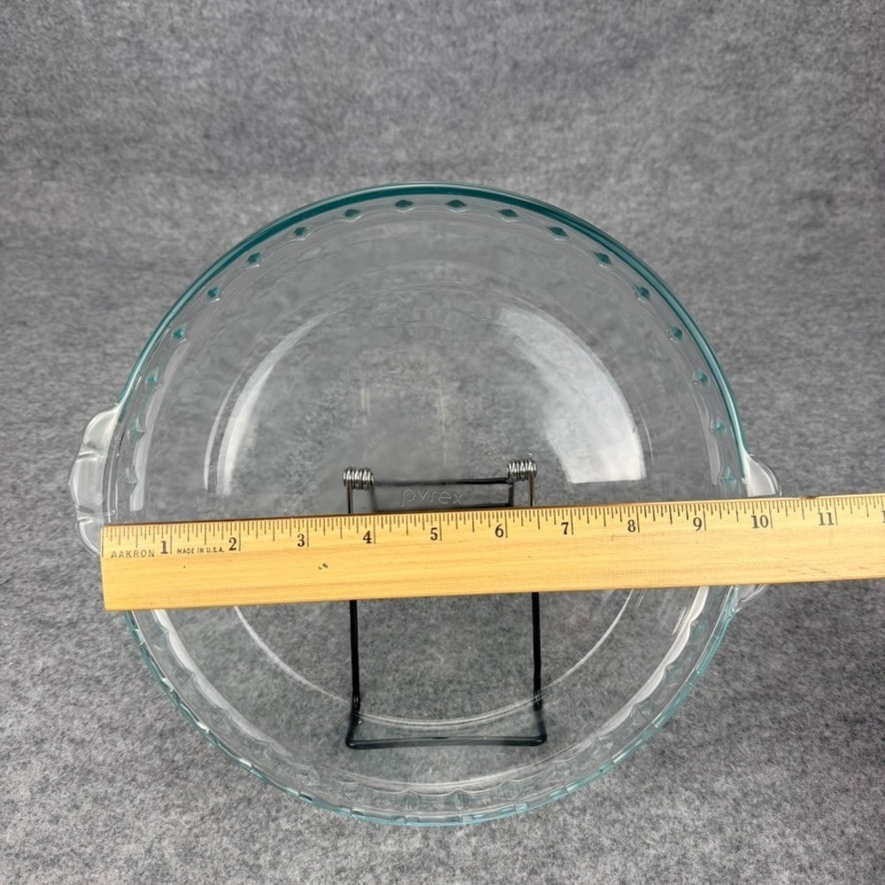 Vintage Pyrex 229 10in Glass Pie Plate Baking Dish Clear USA Fluted Edge - Picture 2 of 6
